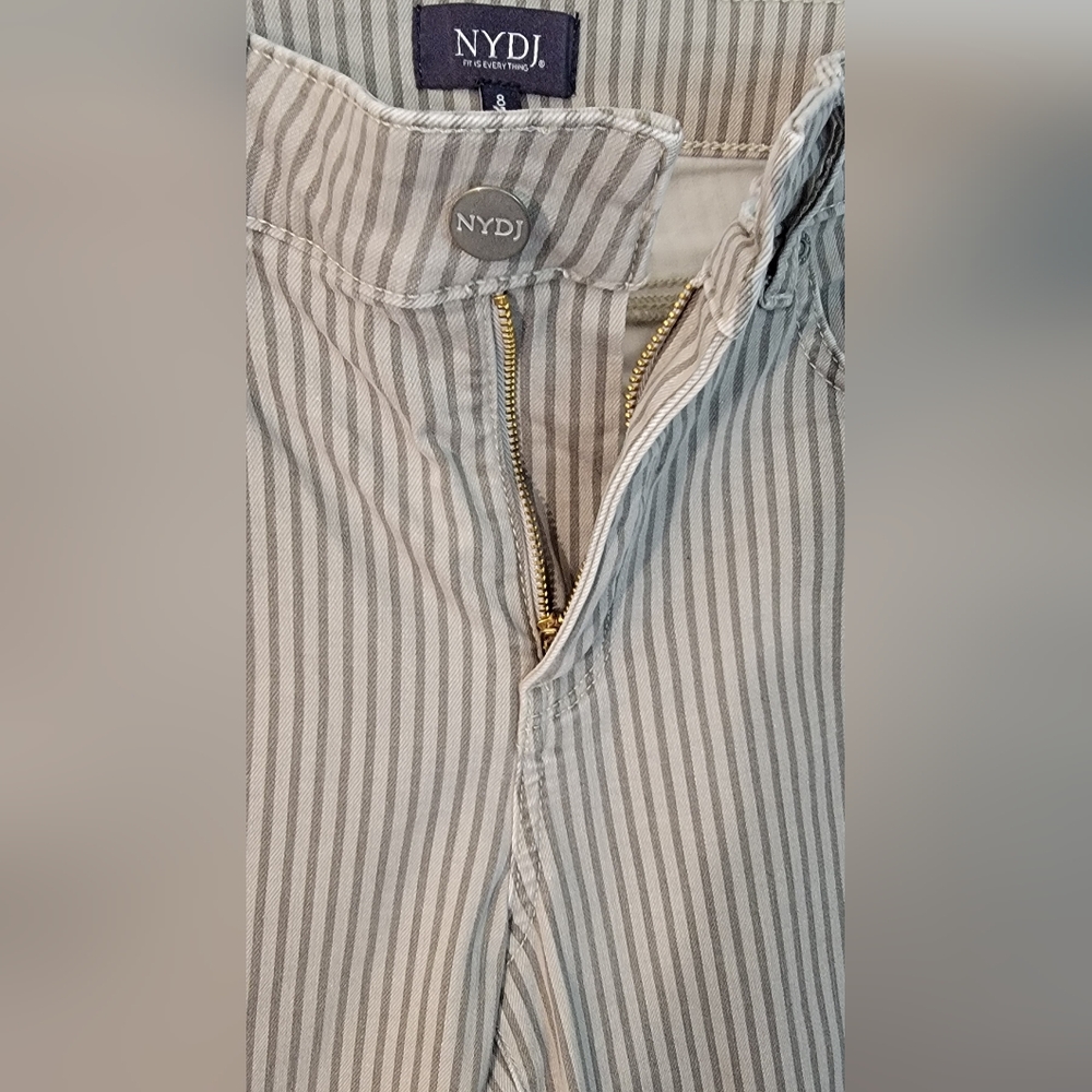 NYDJ Marilyn Straight Lift Tuck Jeans Size 8 - Picture 5 of 10